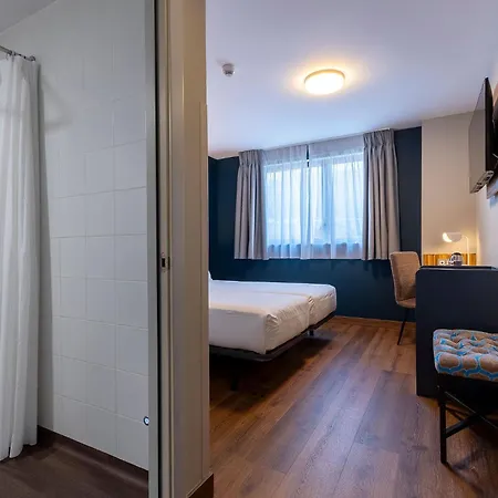 Travelodge Poblenou Hotel