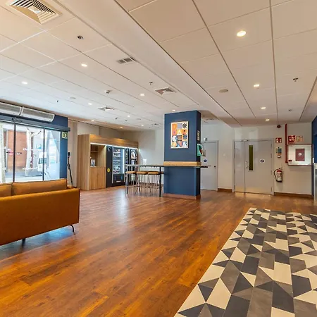 Travelodge Poblenou Hotel